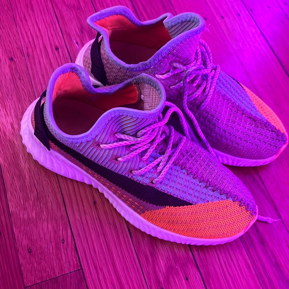 super cozy slip on running shoes.